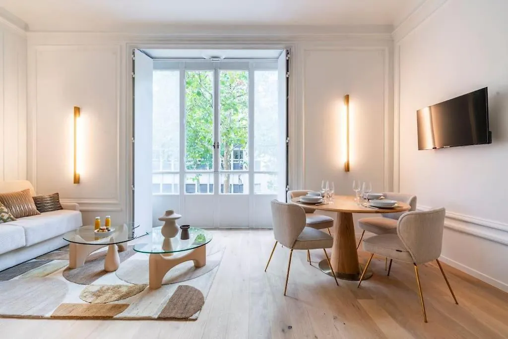 Appartement Conviviale Et Elegant Paris 17 Apartamento